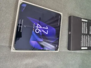 Google Pixel 9 Pro Fold Negro/Violeta