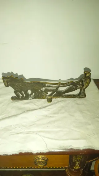 Antigua figura escultura granjero  caballos bronce