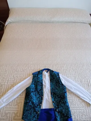 Traje Huertano Azul y Turquesa talla 14