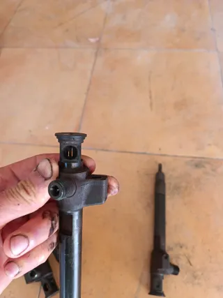 4 Inyectores 2.0 HDI Delphi