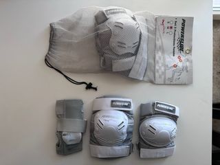 Pattini inline Decathlon V300 e protezioni