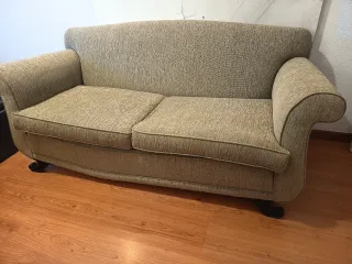 Sofá clásico 2 plazas tapizado