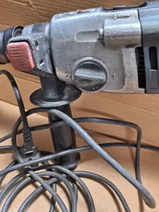 Taladro percutor Bosch GSB