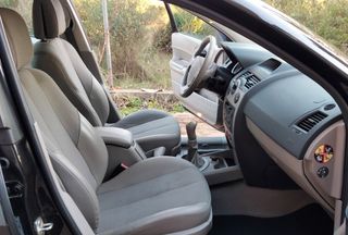 RENAULT MEGANE SEDAN LUXE PRIVILEGE 1.6 16V