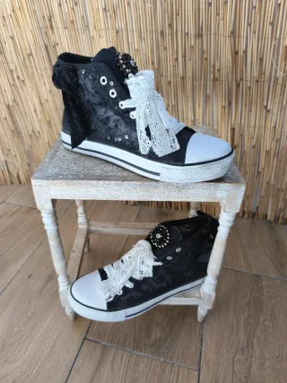 Deportivas "Converse".Decoradas a Mano.