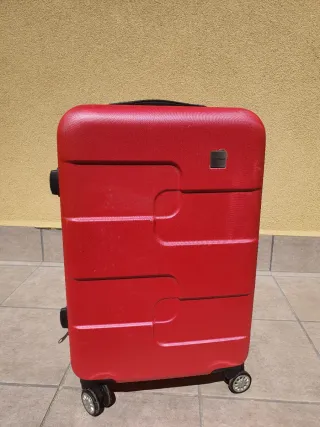 Maleta rosa con ruedas y asa extensible