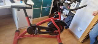 Bicicleta Estática Roja