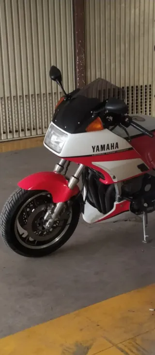 Yamaha FJ 1200 - Moto Touring