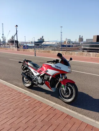 Yamaha FJ 1200 - Moto Touring