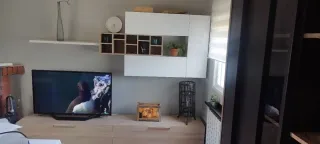Mueble de salón madera claro