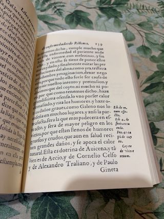 Libro Tratado nuevamente enfermedades de riñones