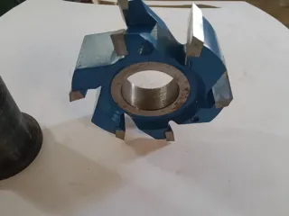 Maquina de carpinteria. Fresa número. 328