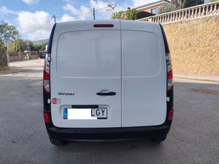 Nissan NV250