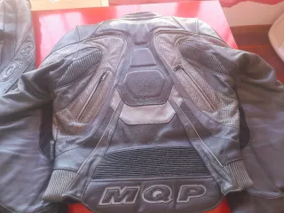 Traje Moto 2 Piezas MQP Talla 48