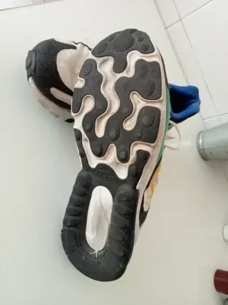 Nike Air Max 270 React Talla 39