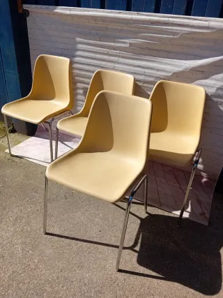 Sillas Beige Diseño Moderno