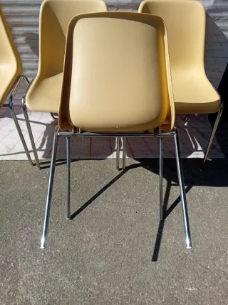 Sillas Beige Diseño Moderno