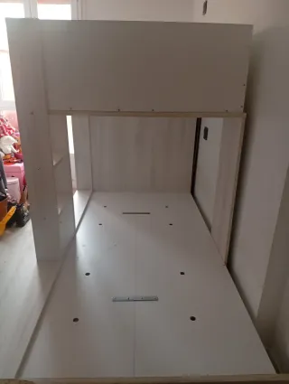 Litera juvenil blanca y rosa