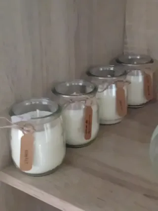 Candele aromatiche in vaso di vetro