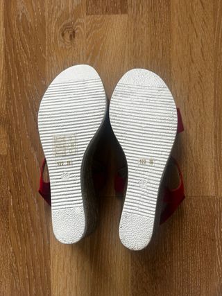 Sandalias cuña rojas