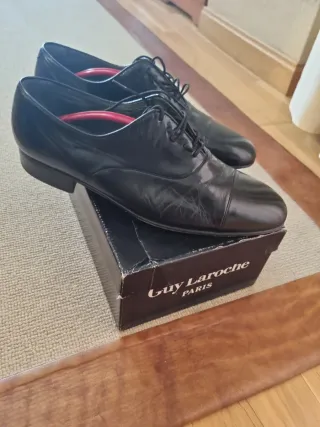 Zapatos Guy Laroche Negros Hombre. PIEL.