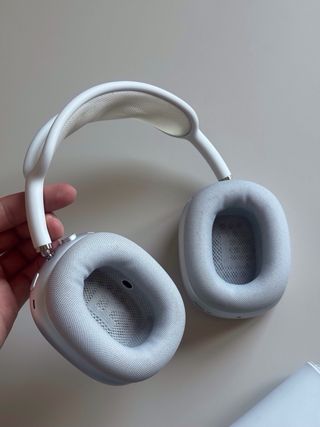 AirPods Max bianche Lightning