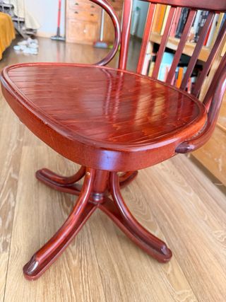 Silla de madera vintage