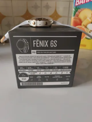 Reloj Garmin Dorado y Blanco