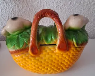 Preciosa Cesta de hucha  Perros Cerámica.
