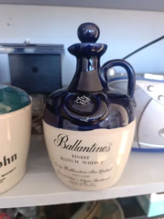 2 Botellas Whisky Cerámica Diseño Antiguo