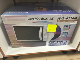 Microondas Nevir NVR-6226M 20L 700W