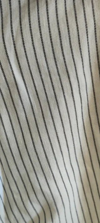 Pantalón culotte beige y negro de talle alto