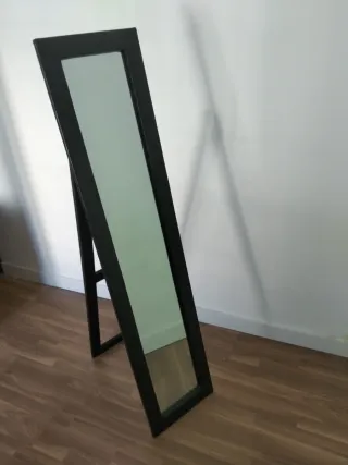 Specchio a figura intera nero