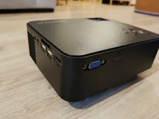 Proyector doméstico negro