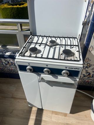 Cocina de gas Corcho. Se regalan bombonas.