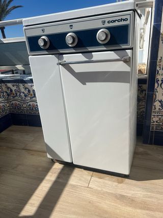Cocina de gas Corcho. Se regalan bombonas.