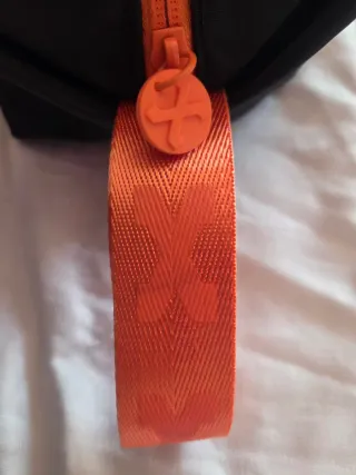 Neceser Axe Negro y Naranja