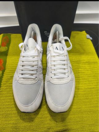 Deportivos Armani Exchange Negros y Blancos