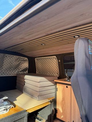 Volkswagen Transporter T5 2004