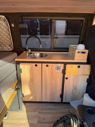 Volkswagen Transporter T5 2004