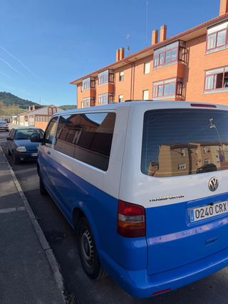 Volkswagen Transporter T5 2004