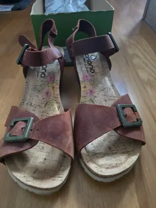 Sandalias Okauno Marrones