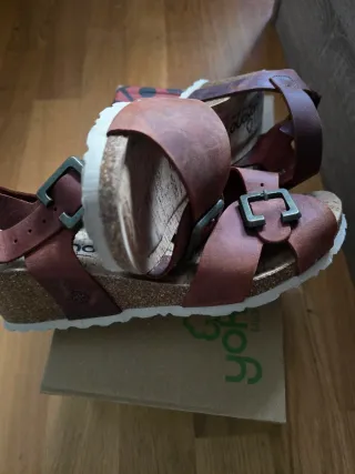 Sandalias Okauno Marrones