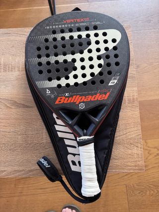 Paleta Bullpadel Vertex 03