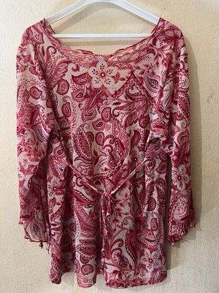 Blusa New Addition Maternity escote cruzado