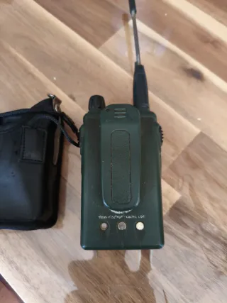 Emisora Iris IP400 con funda