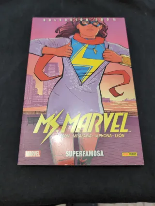 Colección 100% Ms. Marvel 4. Superfamosa: SUPER...