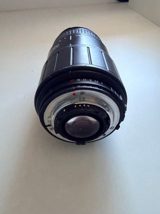 Objetivo Sigma 70-300mm f/4-5.6 D DL