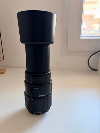 Objetivo Sigma 70-300mm f/4-5.6 D DL