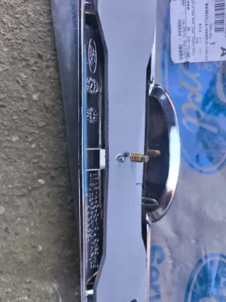 Moldura maletero Ford Focus  Cromada